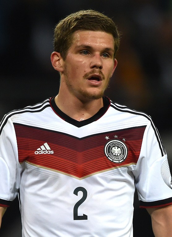 Sebastian Jung während des Freundschaftspiels Deutschland gegen Polen am 13.Mai 2014 (AFP PHOTO / PATRIK STOLLARZ)