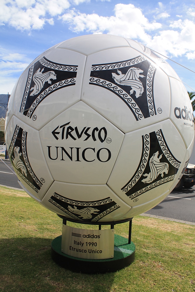 Etrusco Unico WM Ball 1990 (Quelle:eigenes Archiv)