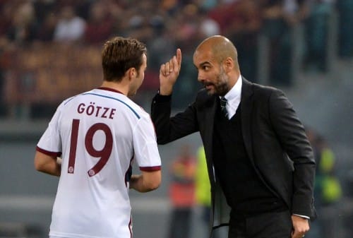 Mario Götze mit der 19 auf dem Bayern-Trikot. AFP PHOTO / ALBERTO PIZZOLI