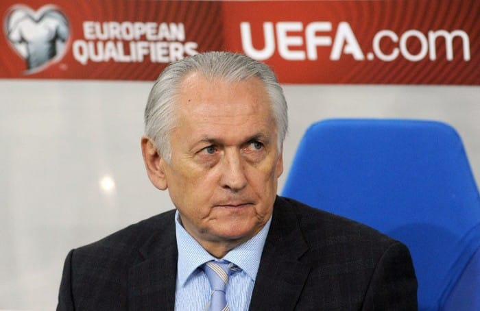 Ukraine's Nationaltrainer Mikhail Fomenko. AFP PHOTO/YURKO DYACHYSHYN