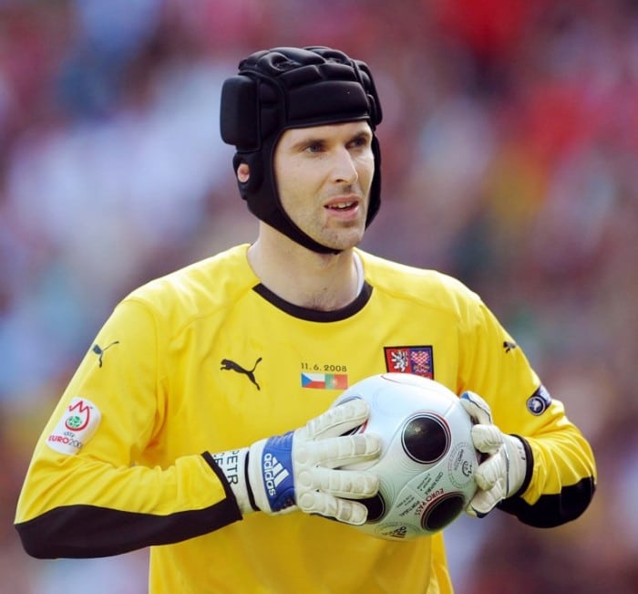 Der Tschechische Torwart Petr Cech bei der EM 2008. AFP PHOTO PIERRE-PHILIPPE MARCOU