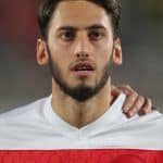 Hakan Calhanoglu: Türkischer Nationalspieler und Bayer 04 Leverkusen Star. AFP PHOTO / AL-WATAN DOHA