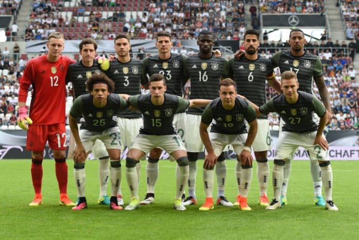 Die deutsche Nationalmannschaft beim Testspiel vor der EM 2016 gegen Ungarn / AFP PHOTO / CHRISTOF STACHE