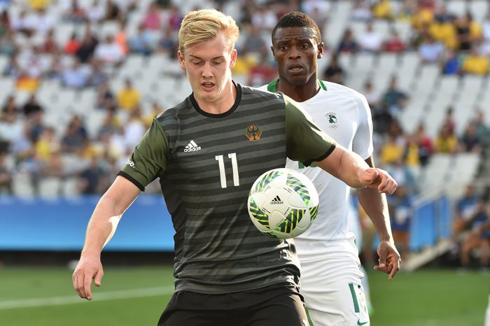 Julian Brandt gegen den Nigerianer Stanley Amuzie in Rio 2016 bei den olympischen Spielen in Sao Paulo, Brazil am 17.August 2016. / AFP PHOTO / NELSON ALMEIDA