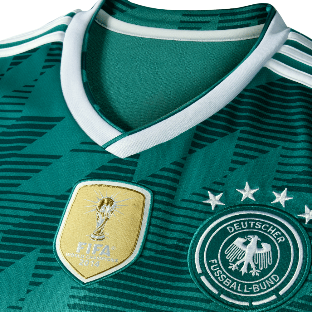 Das neue DFB Away Trikot in grün von adidas 2018.