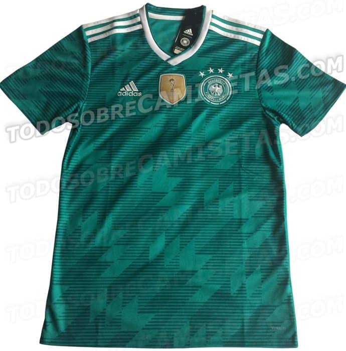 Das grüne Away Trikot 2018 zur Fußball WM in Russland.