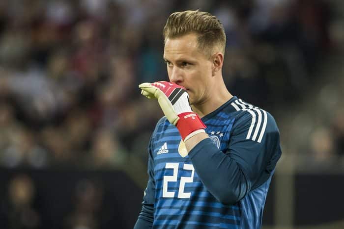 Marc André ter Stegen beim Länderspiel gegen Brasilien am 28.März 2018 im neuen 2018er Torwarttrikot in blau. (Foto AFP)