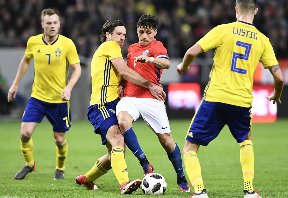 Schweden in den neuen WM Trikots 2018 von adidas beim Testspiel gegen Chile im März 2018 (Foto aFP)