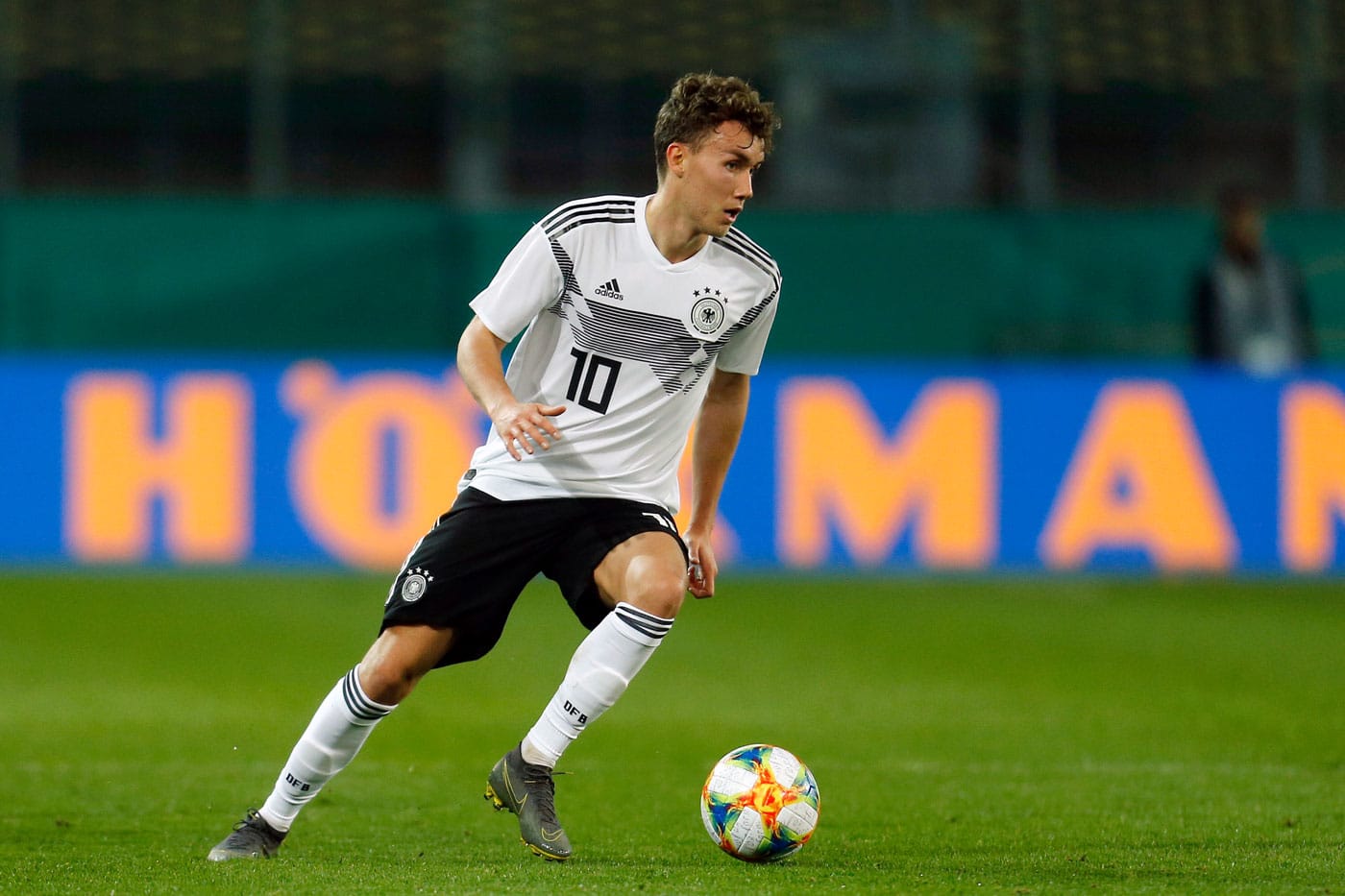 Luca Waldschmidt feiert eines seiner Tore bei der U21 European Football Championships gegen Rumänien am 27.June 2019. Hier trägt er seine Lieblingsnummer 10 auf dem DFB Trikot. Isabella BONOTTO / Update Images Press / AFP