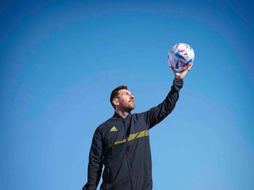 Al Rihla - der offizielle WM Spielball 2022