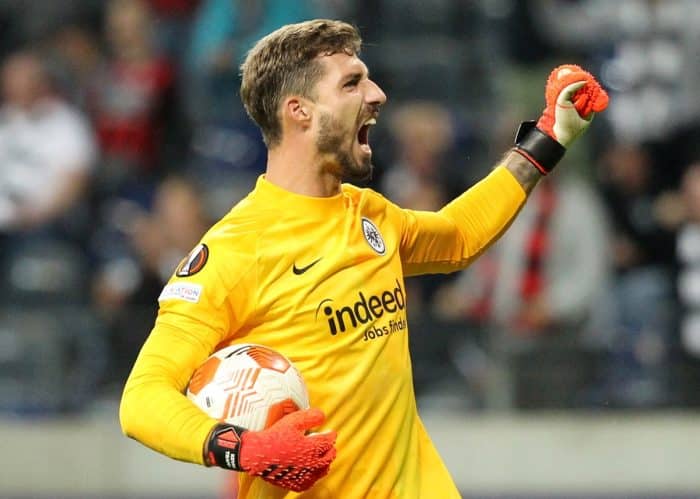 Frankfurt's Kevin Trapp am 16. September 2021 in der UEFA Europa League (Photo by Daniel ROLAND / AFP)