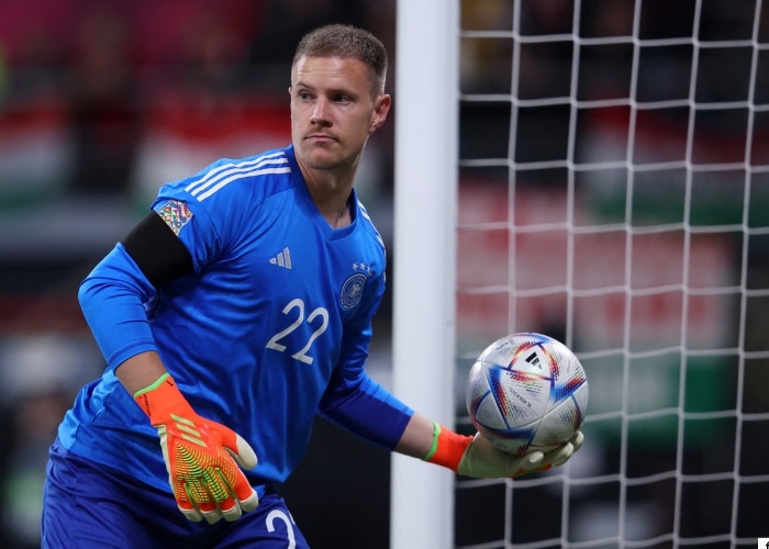 ter Stegen mit der deutschen Rückennummer 22 beim Länderspiel gegen England im September 2022 (Foto AFP)