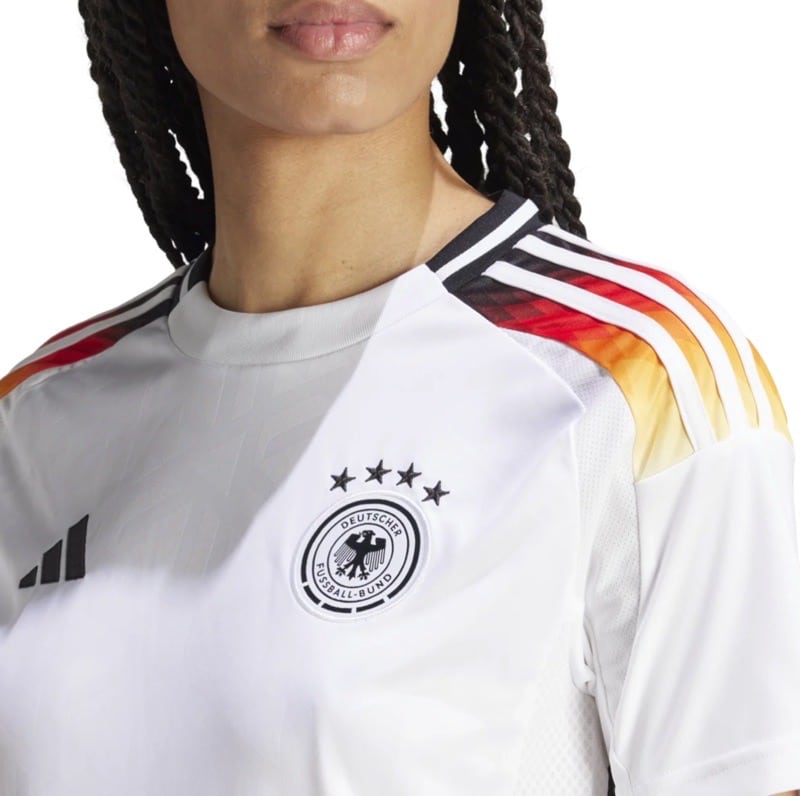 4 Meistersterne auf dem neuen EM 2024 Trikot - Das neue weiße Heimtrikot EM 2024 für die Frau