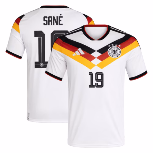 Im November 2025 trägt das DFB Trikot 2026 Leroy Sane die Rückennummer 19.